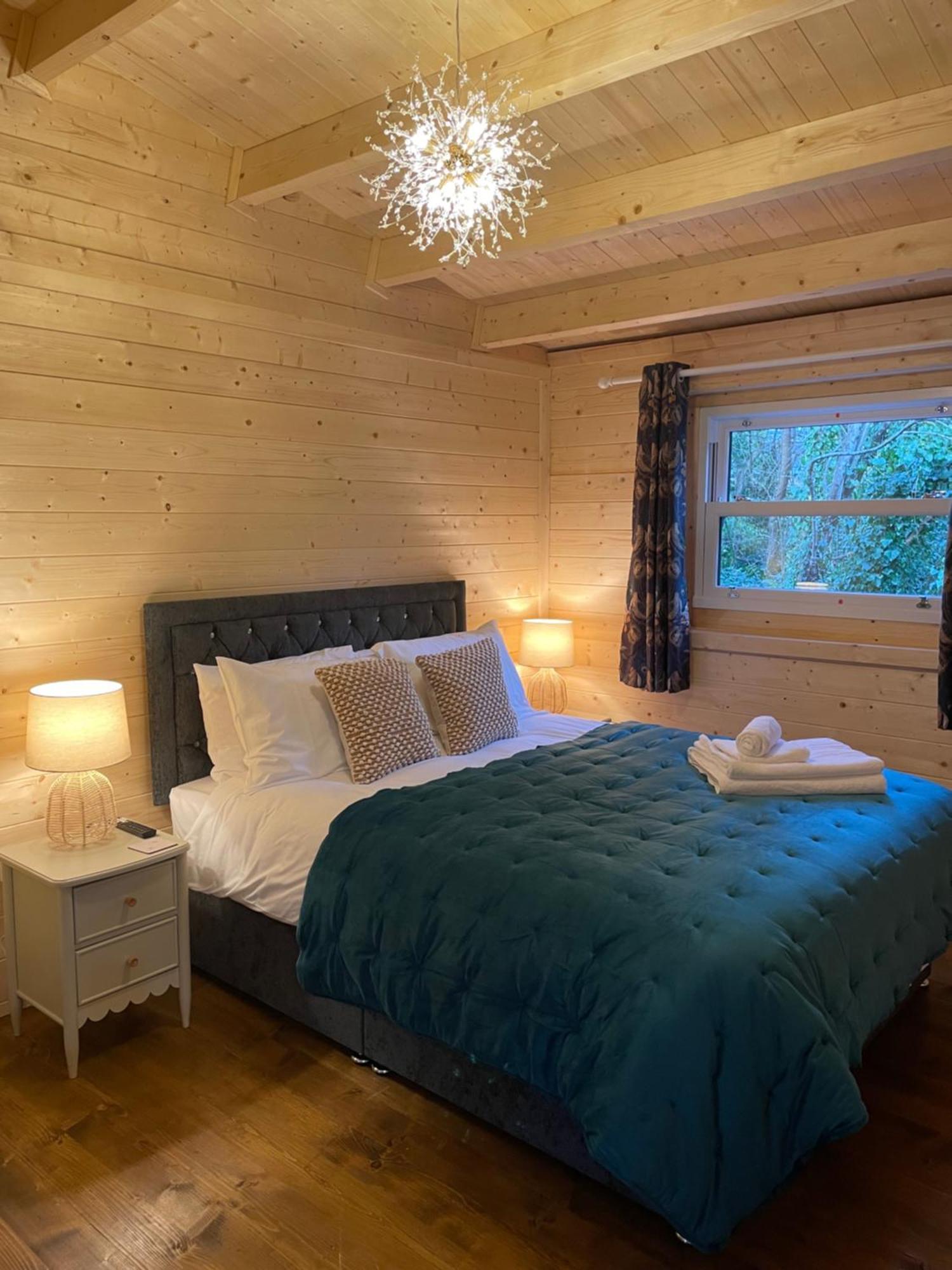 Glyndwr Vineyard Hotel Cowbridge Ngoại thất bức ảnh